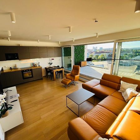 Brno City Center Apartment With Parking And A Big Terrace Exterior photo