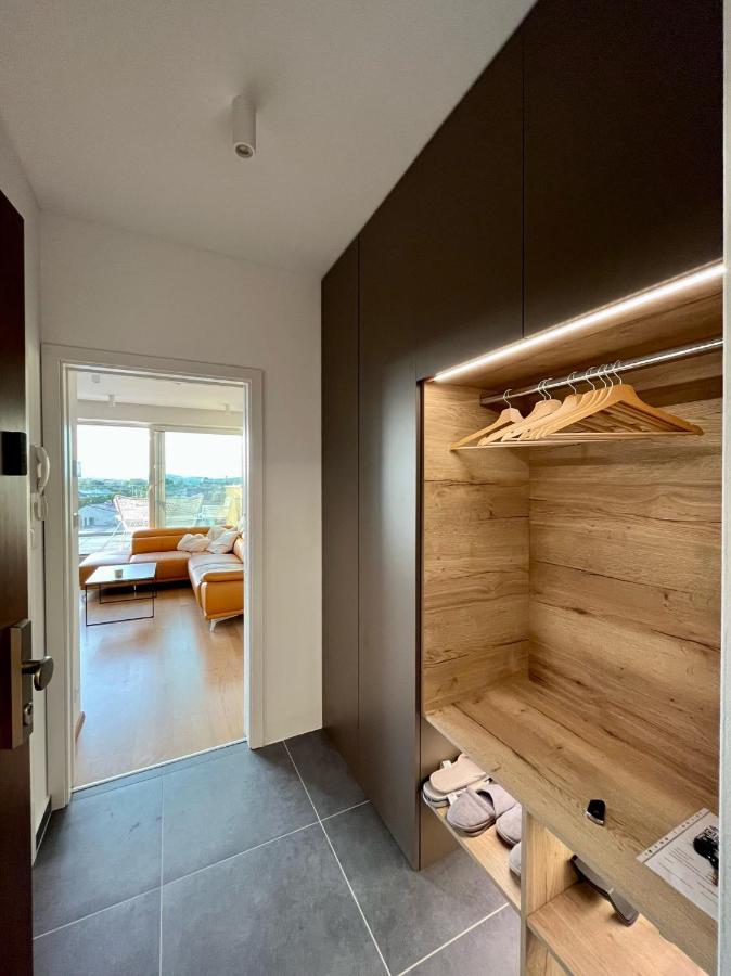 Brno City Center Apartment With Parking And A Big Terrace Exterior photo
