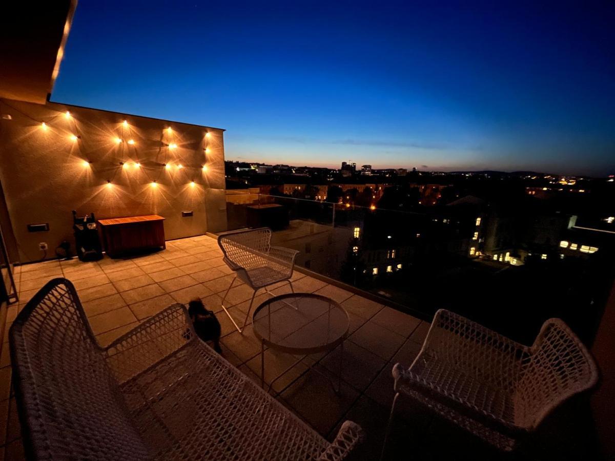 Brno City Center Apartment With Parking And A Big Terrace Exterior photo